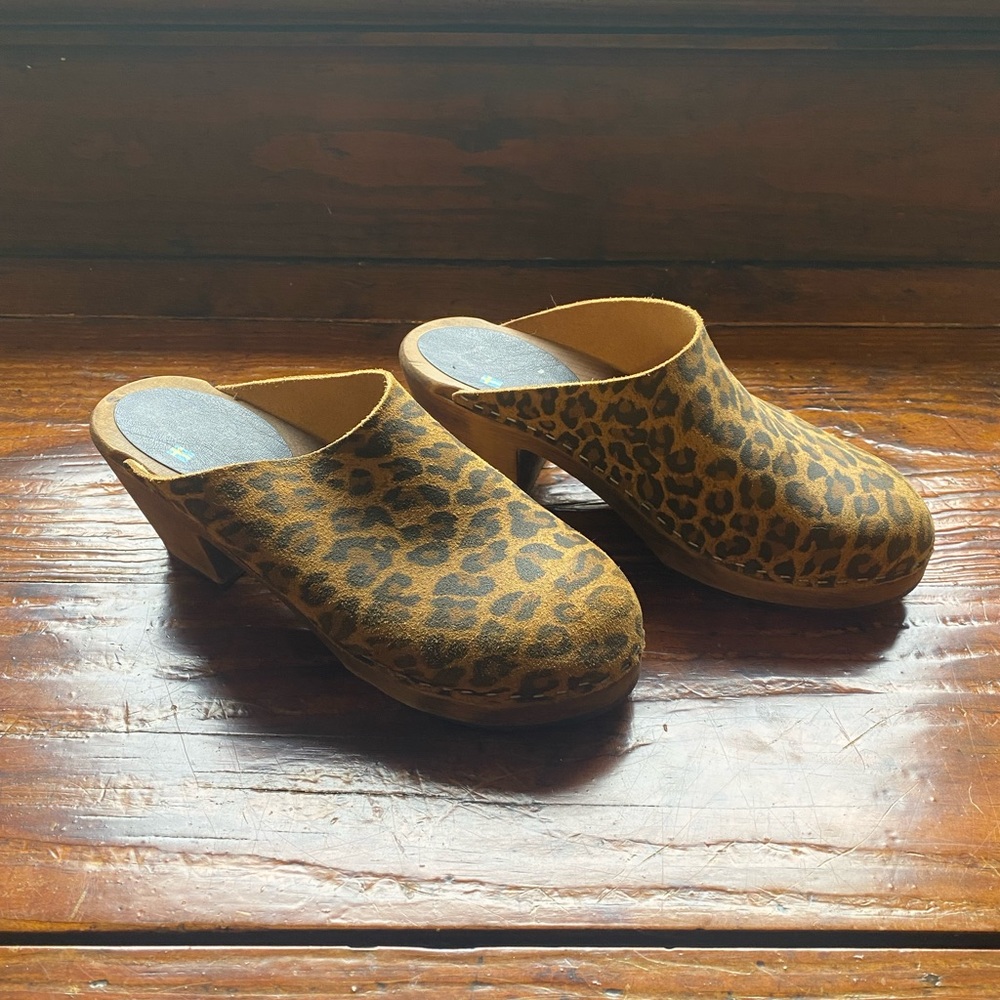 Lotta High Heel Classic Clog in Leopard with Brown Base
